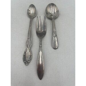 Vintage Pieces Rogers Bros IS Silverplate Flatware Set 2 Spoons & 1 Fork Ornate